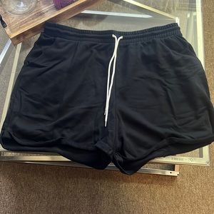 Black jogger short